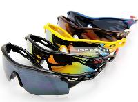Солнцезащитные спортивные очки Oakley Radarlock