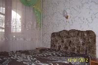 17)Сдается двухкомнатная квартира "люкс" на ул. Адм. Юмашева, 15, в районе моря