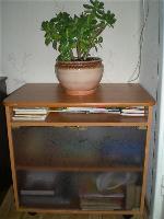 Продам мебель: шкаф, комод, прикроватная тумбочка и тумбочка под телевизор.