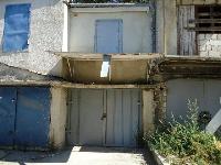 2-ух этажный жилой гараж в центре 15500$ ( пл.восставших)