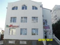 сдам торгово-офисное помещение. 90м.кв. севастополь.камыши(ул.борисова 1) евроремонт.кабинет. с\у. 2