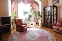 3-комнатная, Суворова-35, Центр. 60000 ₽