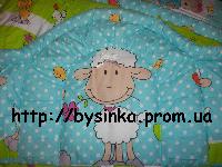 Красивые бортики и комплект постельного белья в кроватку новорожденного