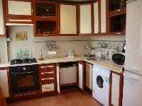 2-комнатная, Генерало Острякова,  32.000 руб.