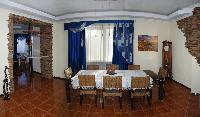 Сдам двухэтажный дом 2000$ в Казачке.