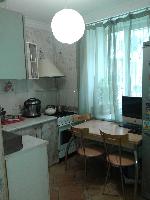 продам  2 кк сталинку в центре 4 300 000 руб.