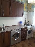 Сдается двухкомнатная квартира в районе Камышовой бухты 25000 руб.