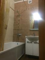 1-комнатная, Героев Сталинграда-64а. 22.000 руб...