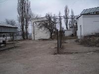 Большая производственно-складская база (рядом ж/д ветка, порт). 