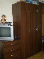 Продам мебель: шкаф, комод, прикроватная тумбочка и тумбочка под телевизор.