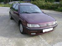 peugeot 605.