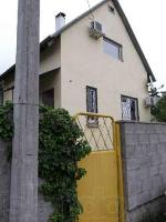Продам благоустро​енный дом 100м2 в Севастопол​е у моря